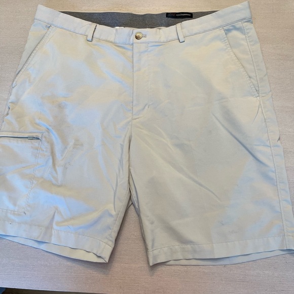 Greg Norman Collection Other - Greg Norman Collection Cream Cargo Shorts